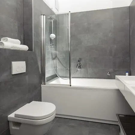 Apartment Beachfront Deep Blue With Pool I Trogir